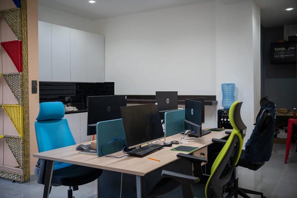 Admedia Communications Moves to Its Permanent Home (3)